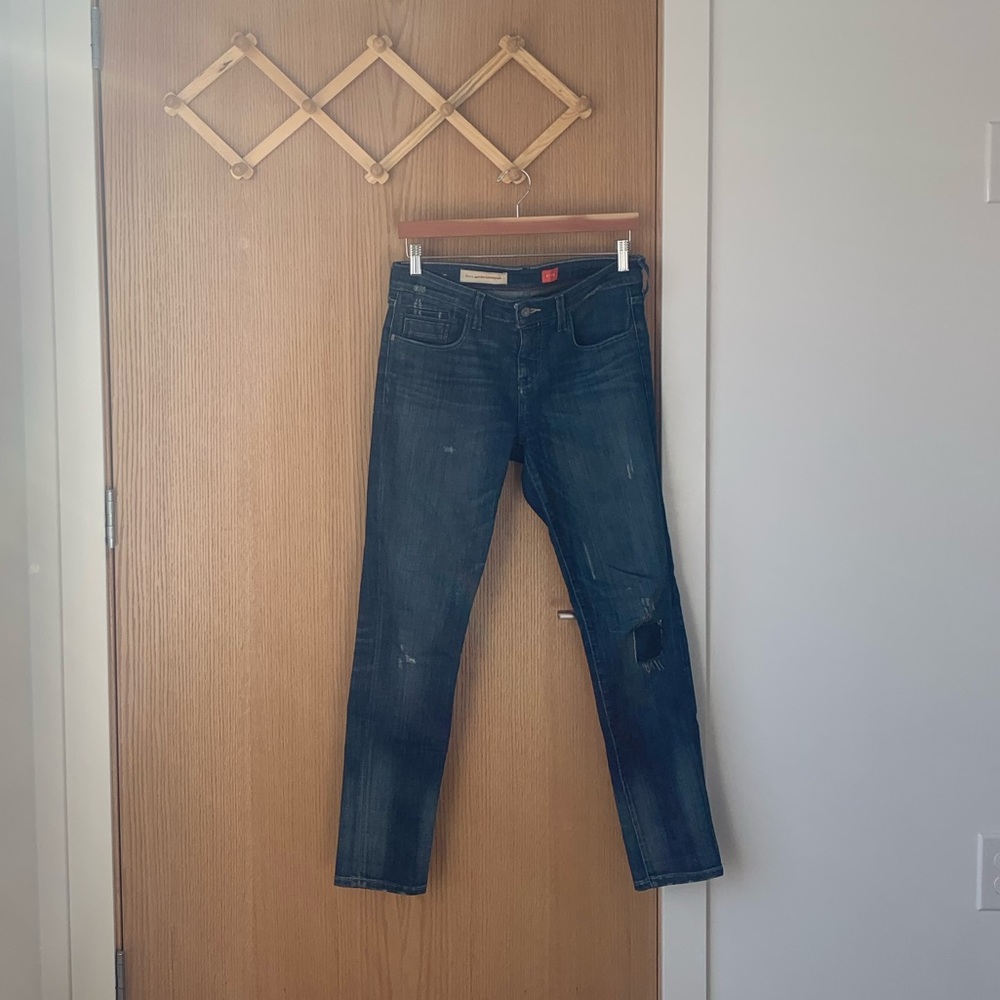 ANTHRO Pilcro Distressed Ankle Jeans
